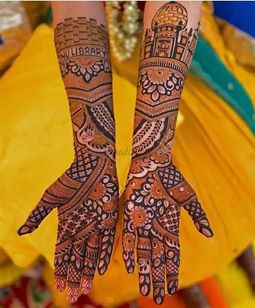 Flowers Based Bridal Mehndi